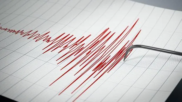 Ege'de Korkutan Deprem! 4.0 Şiddetinde Sarsıntı!