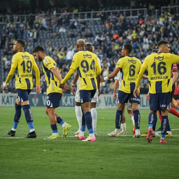 Fenerbahçe Eyüpspor'u Yendi! Şampiyonluk Umutları Sürüyor Mu?