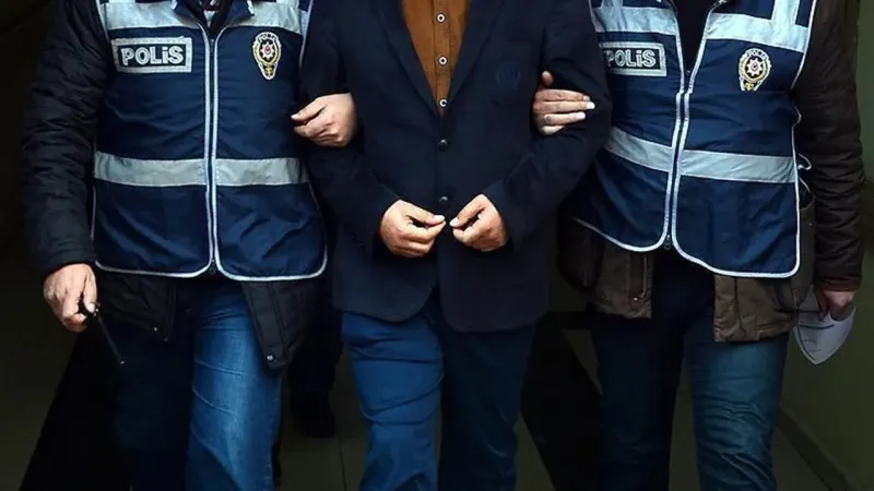 FETÖ Operasyonu: 10 İlde Şafak Baskını! Kimler Gözaltında?