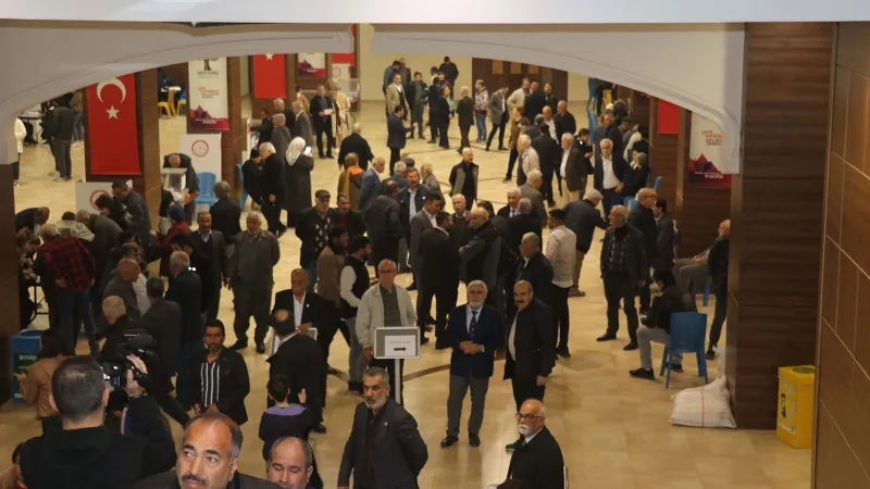 Gaziantep'te CHP Ön Seçimi: Sandıklar Açıldı, İmamoğlu Tek Aday