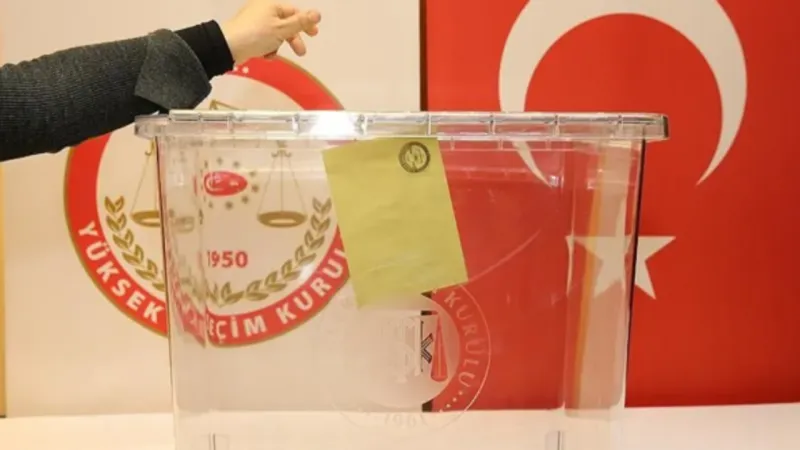 Manisa ve Bursa'da Anket Şoku! CHP mi, AK Parti mi Önde?
