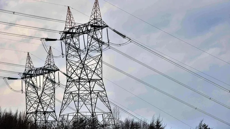 İstanbul'da Elektrik Kesintisi Alarmı! Hangi İlçelerde Elektrikler Gidecek?