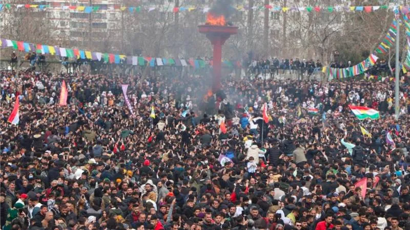 İstanbul'da Nevruz Coşkusu: Yenikapı Meydanı'nda Kutlamalar Başladı