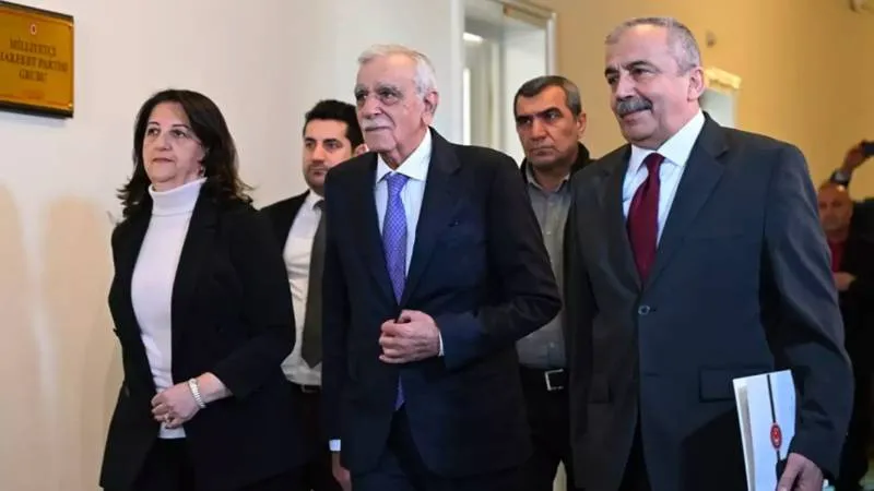 DEM'den İmralı Hamlesi! Gazeteciler ve Heyetler Gidecek mi?