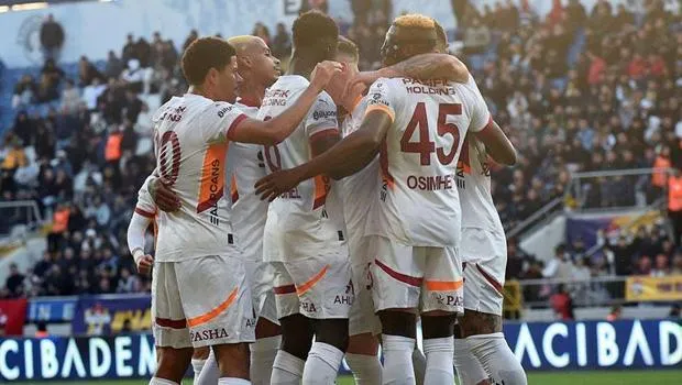 Galatasaray Sivasspor Maçı: Aslan Zirveyi Sallayacak Mı?