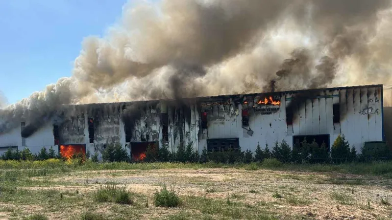 Tekirdağ'da Fabrika Yangını! Parfüm Fabrikasına Sıçradı mı?