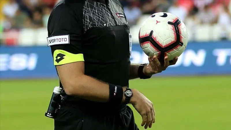 Trabzonspor-Galatasaray Derbisi: Hakem Kararı Şok Etti!