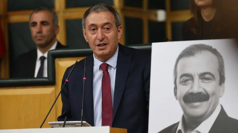 Tuncer Bakırhan'dan Tarihi Çağrı: Meclis Cumhuriyeti Demokratikleştirmeli!