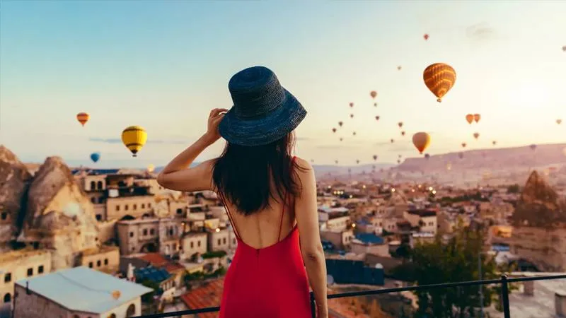 Turizmde Şok İddialar: Çalışma Koşulları ve Ücretler Alarm Veriyor!