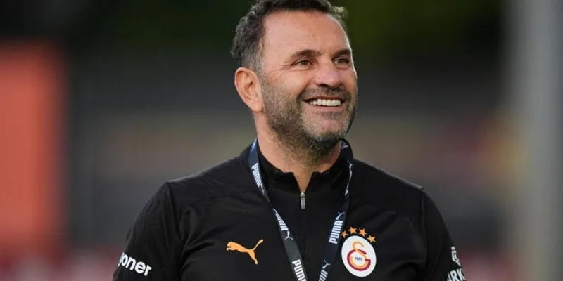Okan Buruk'tan Şok Hamle! El Ele Görüntülendiği Kişi Kim?
