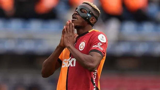 Osimhen İstanbul'dan Ayrıldı! Transfer Kararı Açıklanıyor