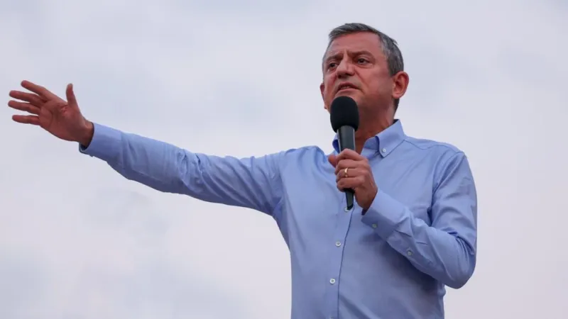 Özgür Özel'e bir soruşturma daha