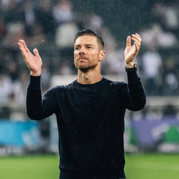 Xabi Alonso Real Madrid'de! Efsane Geri Döndü!