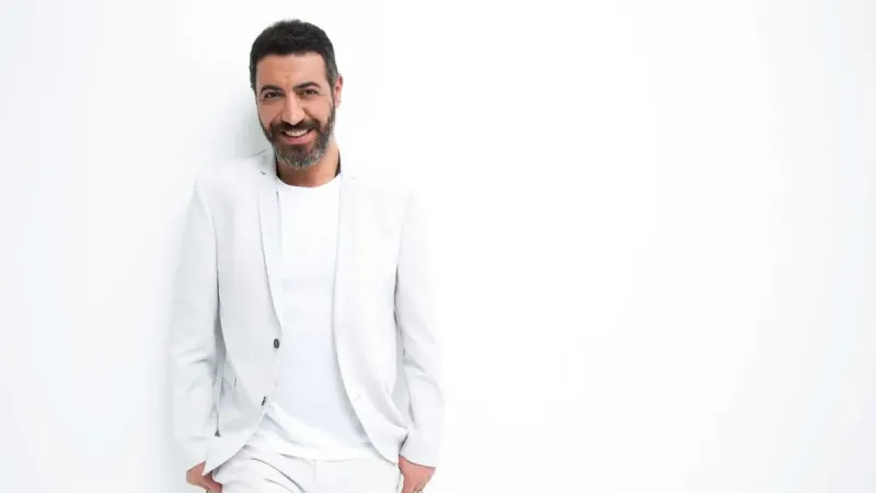 "Sakallar tatilde" deyip paylaştı! Hakan Altun yeni imajıyla olay yarattı