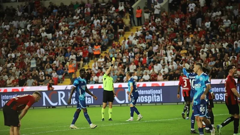 Samsunspor'dan hakem tepkisi! "Yeter artık rezil oluyoruz"