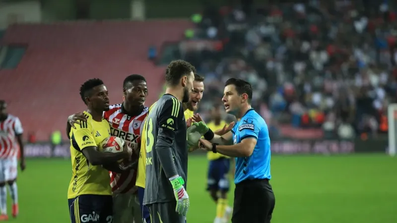 Samsunspor Fenerbahçe Maçı: Yazarlar Ne Dedi? Şok Yorumlar!