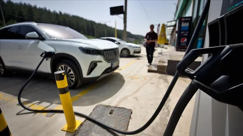 Elektrikli Otomobiller Türkiye'yi Fethetti! Sayıları Şaşırtıyor!