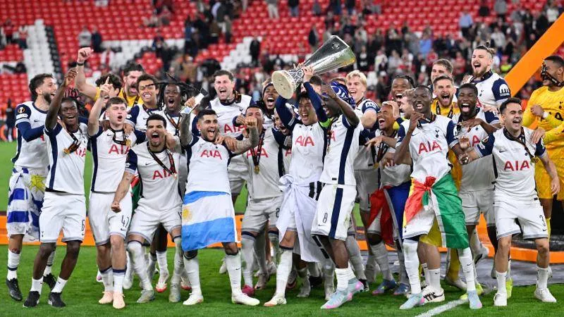 Tottenham Avrupa Ligi'nde Zirvede! 17 Yıllık Kupa Hasreti Son Buldu!