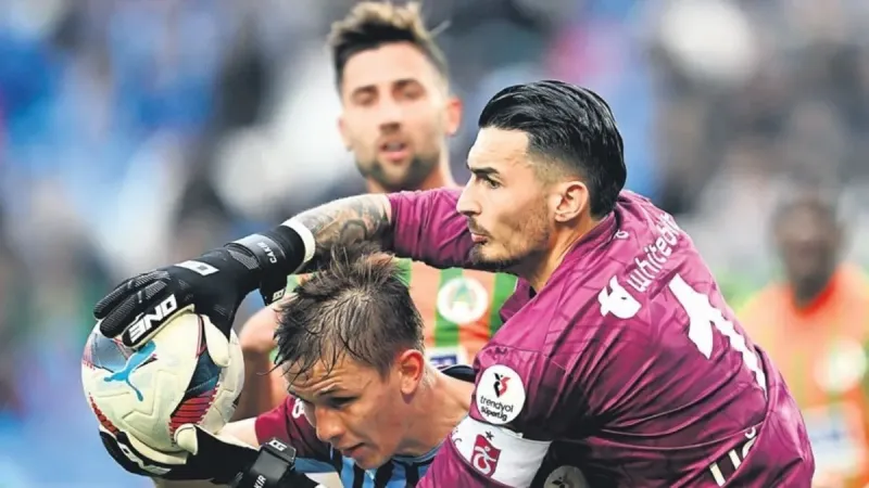 Uğurcan Çakır'dan Rekor Sezon: O Performans Herkesi Şaşırttı!