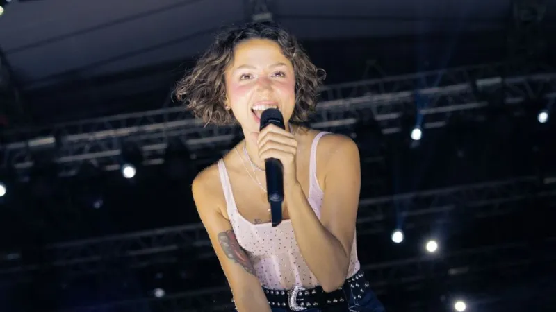 Zeynep Bastık Fırtınası! Tekirdağ ve Antalya'yı Salladı